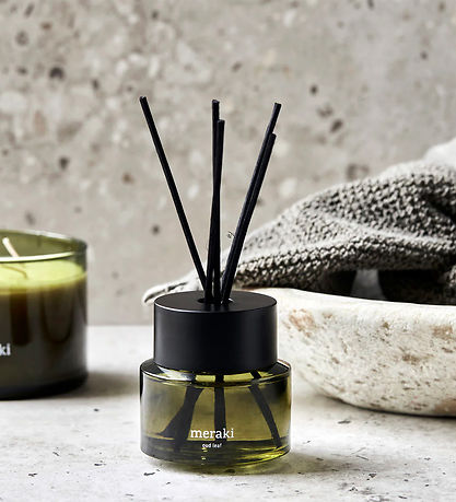 Meraki Fragrance freshener - 100ml - Oud Leaf