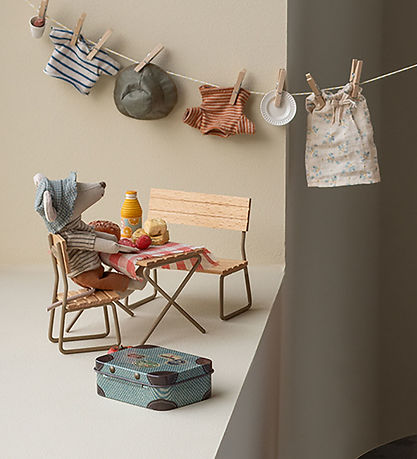 Maileg Miniatur-Gartenset - Tisch mit Stuhl und Bank - Maus