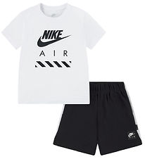 Nike Shorts Set - T-Shirt/Shorts - Schwarz/Weiß