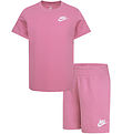 Nike Stuttbuxnasett - Stuttermabolur/Stuttbuxur - Galdur Flaming