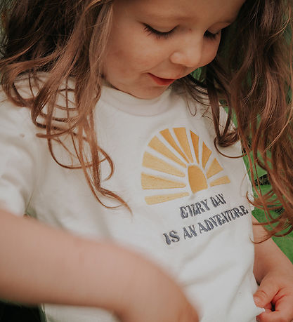 Fliink T-shirt - Summer Sun - Cloud Dancer