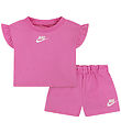 Nike Shorts Set - Top/Shorts - Playful Pink