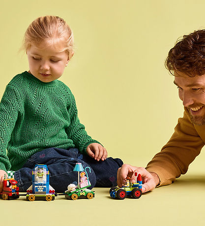 LEGO® Disney - Toy Story juhla: Juna ja höyhen... 43264 - 206 Os