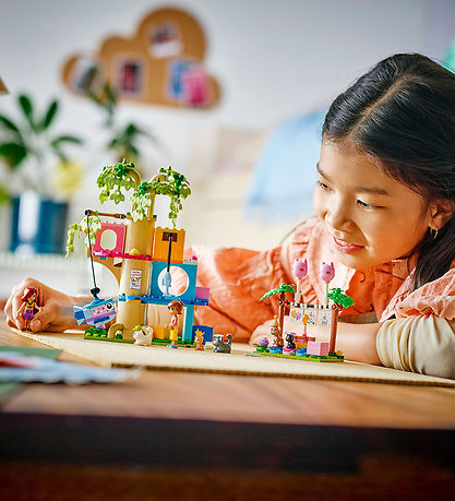 LEGO® Friends - Cat Birthday Party and Wood... 42666 - 321 Parts