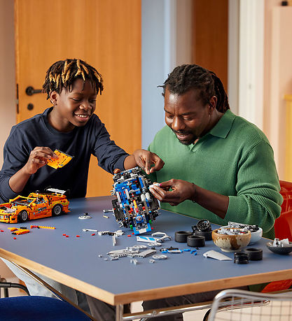 LEGO® Technic - 2 Fast 2 Wütender Nissan Sky... 42210 - 1410 Tei