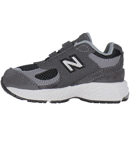 New Balance Shoes - 2002 - Black Cement/Castlerock