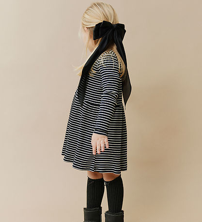 Sofie Schnoor Mekko - Joustinneule - Berrask - Black Striped