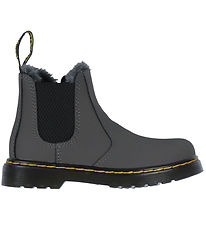 Dr. Martens Stígvél - 2976 Leonore J - Gunmetal Soho Buck