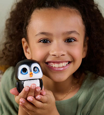 FurReal Interactive Soft Toy - Handfuls - Penguin