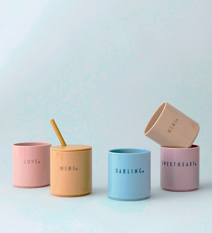 Design Letters Cup - Tritan - Favourite - Beige