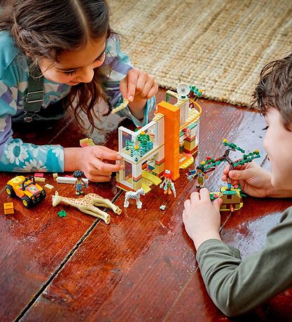 LEGO® Friends - Mia's Wildlife Rescue 41717 - 430 Parts
