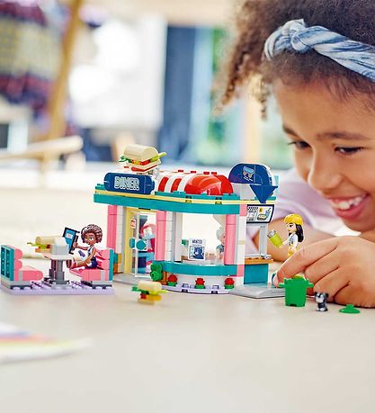 LEGO® Friends - Heartlake Downtown Diner 41728 - 346 Parts