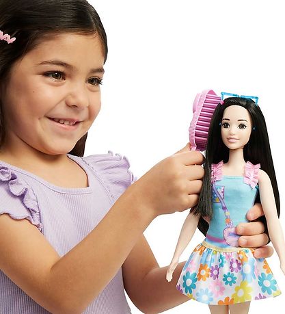 Barbie Doll - My First Barbie Core - Latina