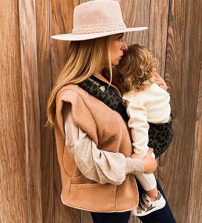 Wildride Baby Carrier - The Toddler Swing - Grey Leopard
