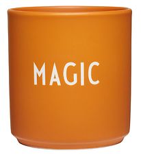 Design Letters Cup - Favourite - Orange w. Magic