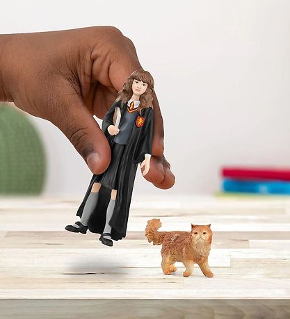 Schleich Harry Potter - Hermione Granger & Crooked Legs - H: 10 