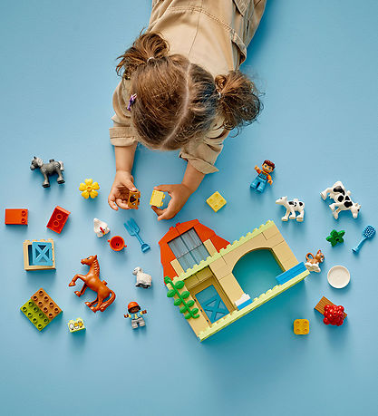 LEGO® DUPLO - Caring for Animals at the Farm 10416 - 74 Parts