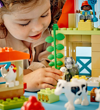 LEGO® DUPLO - Caring for Animals at the Farm 10416 - 74 Parts