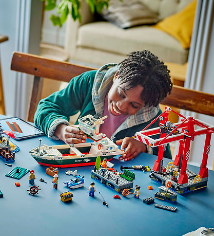 LEGO® City - Seaside Harbor with Cargo Ship 60422 - 1226 Parts