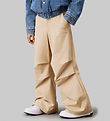 Calvin Klein Trousers - Parachute - Pale Khaki