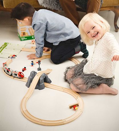 BRIO World Starter set - 26 Parts - Railway 33773