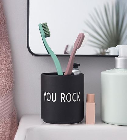 Design Letters Kopp - Favourite - Porselen - Svart Du Rock