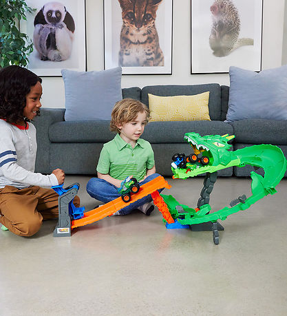 Hot Wheels Car Track - Great Bite vs Rageasaur - Dragon Demoliti