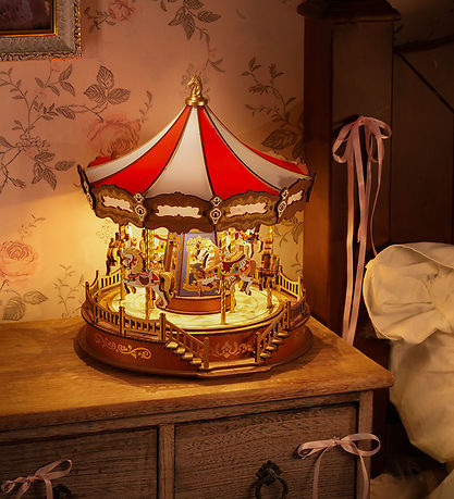 Rolife Miniature diorama - Classic+ Carousel - Music Dreamer - 2