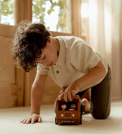 Little Dutch Fire truck w. Wooden figures