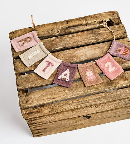 Smallstuff Knitted Flag - 2 - Rose