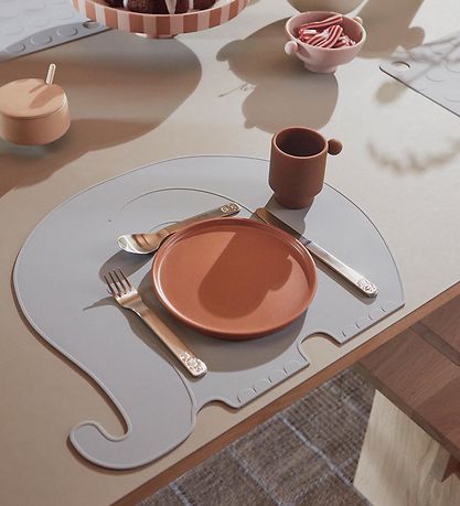 OYOY Placemat - Henry Elephant - Dusty Blue