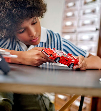 LEGO® Speed Champions - Ferrari F40 Supercar 76934 - 318 Parts