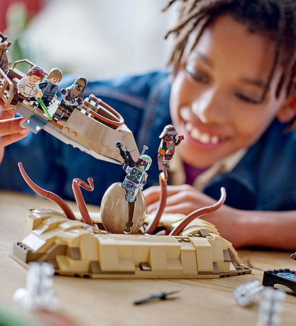 LEGO® Star Wars - Desert Skiff & Sarlacc Pit 75396 - 558 Parts