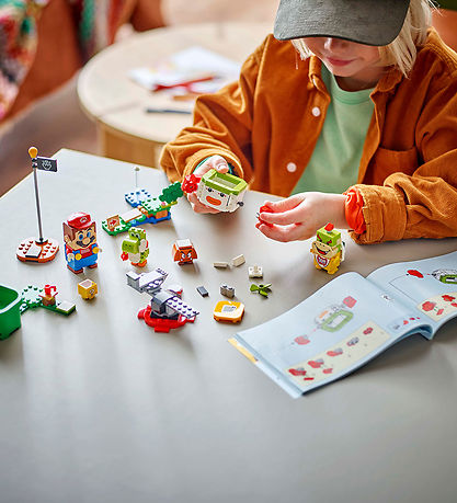 LEGO® Super Mario - Sprookje Met Interactief LEGO® en Mario 7143