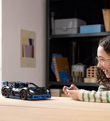 LEGO® Technic - 포르쉐 GT4 e-Performance-ra... 42176 - 834개 부품