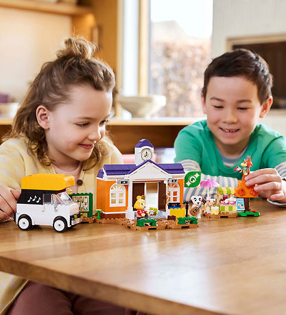 LEGO® Animal Crossing - K.K.'s Concert at the Plaza 77052 - 550 