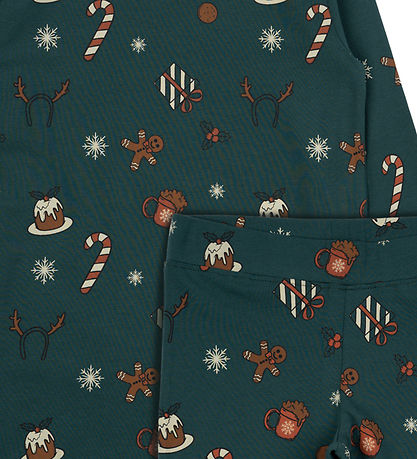 The New Pyjama Set - TnHoliday - June Bug The New Pyjama Set - TnHoliday - June Bug