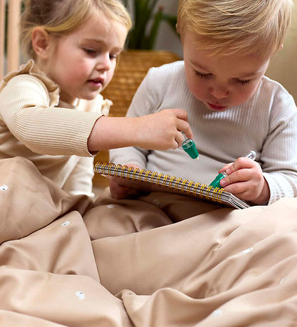 Filibabba Bedding - Junior - Warm Grey/Embroidered The whale Chr