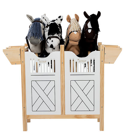by ASTRUP Horse box for 4 horses