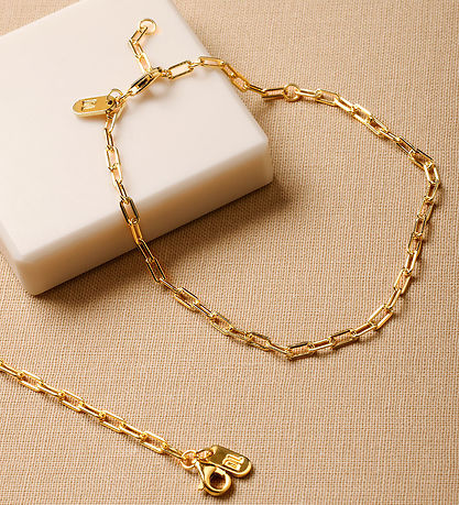 Design Letters Bracelet - Chunky Square - Small - 18K Gold Plate