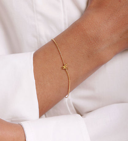 Design Letters Bracelet - W - 18K Gold Plated