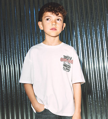 Name It T-shirt - NkmTibilbo - Cloud Dancer w. Print Name It T-shirt - NkmTibilbo - Cloud Dancer w. Print