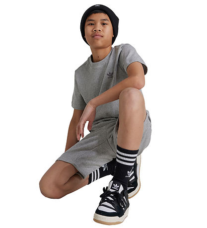 adidas Originals Stuttermabolur - Tee - Mgreyh