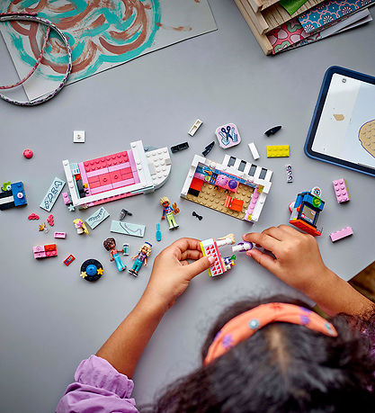 LEGO® Friends - Kapsalon en accessoirewinkel 42662 - 347 Deel