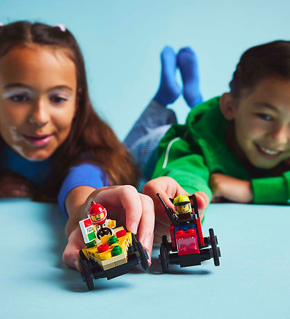 LEGO® City - Pizza vs. Fire Truck Race Car Pack 60458 - 70 Set