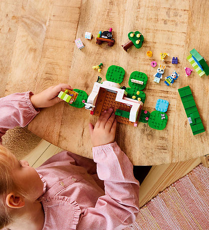 LEGO® Animal Crossing - Boutique de vêtements des... 77055 - 322