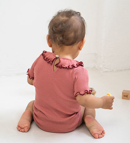 Minimalisma Bodysuit k/æ - Rib - Silk/Cotton - Antique Red Minimalisma Bodysuit k/æ - Rib - Silk/Cotton - Antique Red