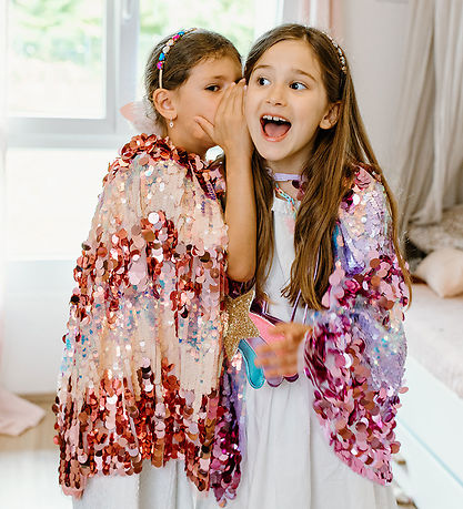 Great Pretenders Costume - The 5th Avenue Pink Sequin Cape
