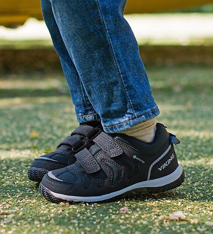 Viking Shoes - Cascade GTX V2 - Black
