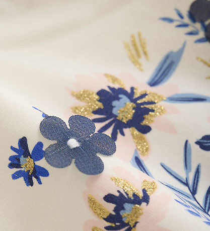 Creamie T-shirt - Forever Blue w. Flowers